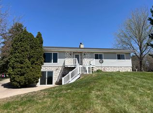 904 E 3rd St, Neligh, NE 68756