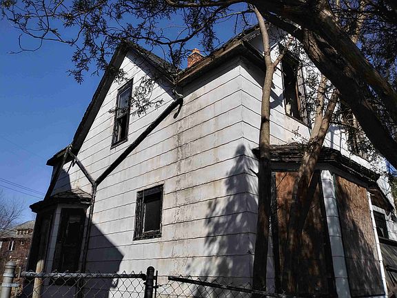 5847 Beechwood
