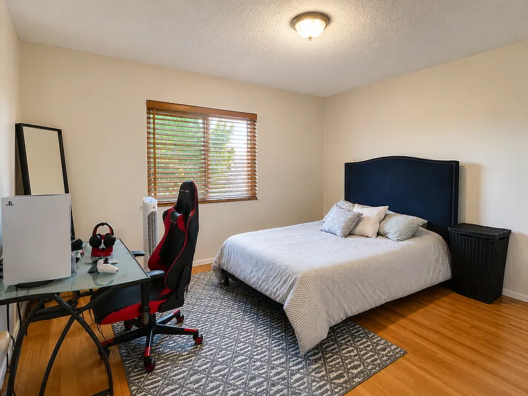 4748 Muscatel Ave — Photo 4
