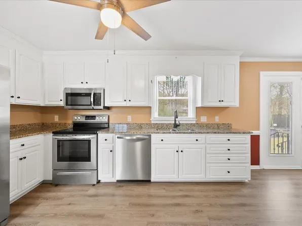 208 Kentucky Ct, Rocky Mount, NC 27803
