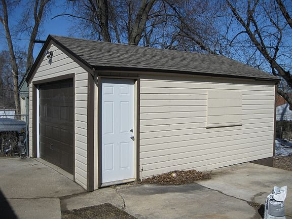 2nd image of 1220 S Independence Ave