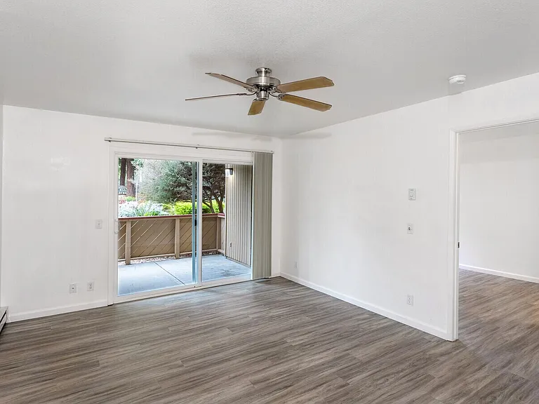 Macara Gardens Apartments — Photo 15