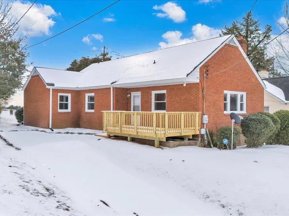 806 Hundley St, Martinsville, VA 24112