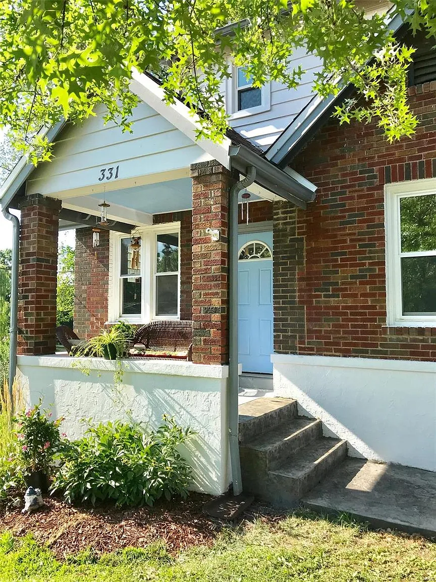 331 Eldridge Ave photo 1