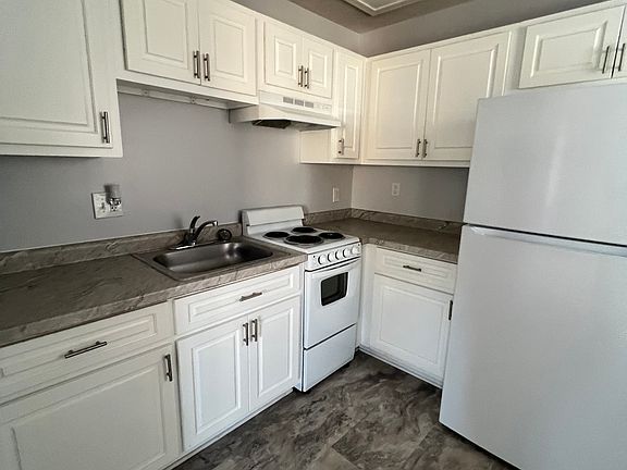 4th image of 522 Crittenden St #B