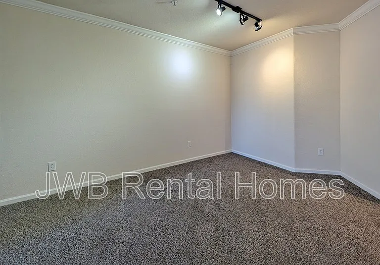 8290 Gate Pkwy W #176 — Photo 7