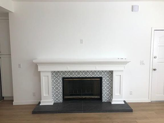 5th image of 220 N Bushnell Ave #220