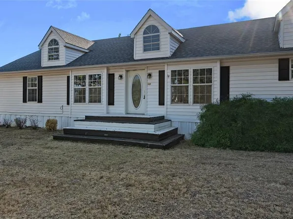 803 N Richland Rd, Tuttle, OK 73089