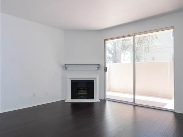 2823 W Avenue K #12, Lancaster, CA 93536