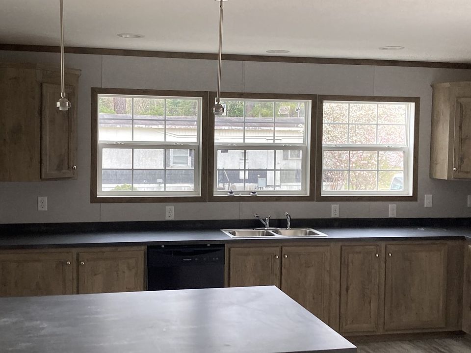 2nd image of 49 Briwood Cir