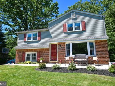 1427 Manorwood Dr, West Chester, PA, 19382