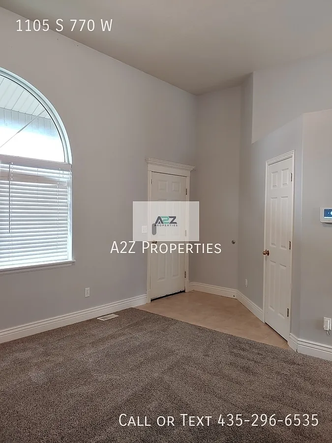 4 bed, 3.0 bath, 2000 sqft, $2,300 — Photo 4