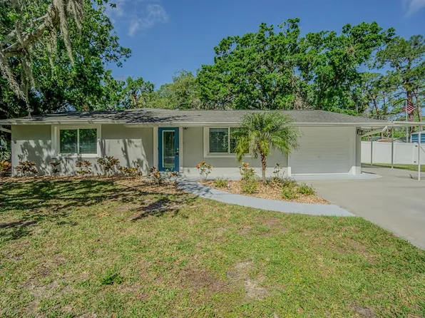 407 8th St SW, Ruskin, FL 33570