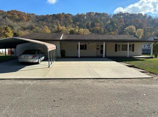 1313 Garfield St, McMechen, WV 26040