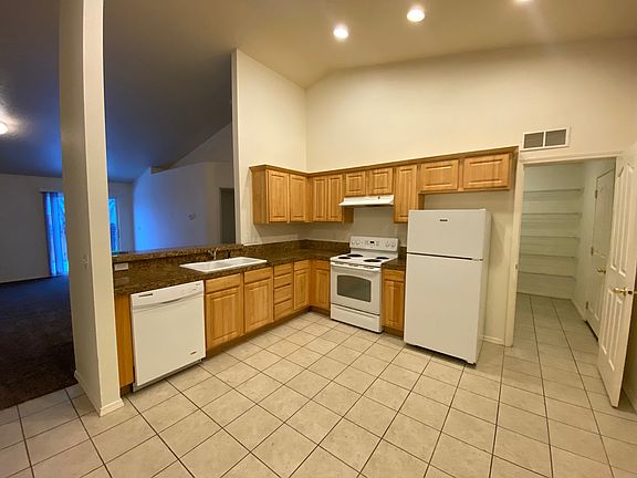 5th image of 3011 Woodbridge St