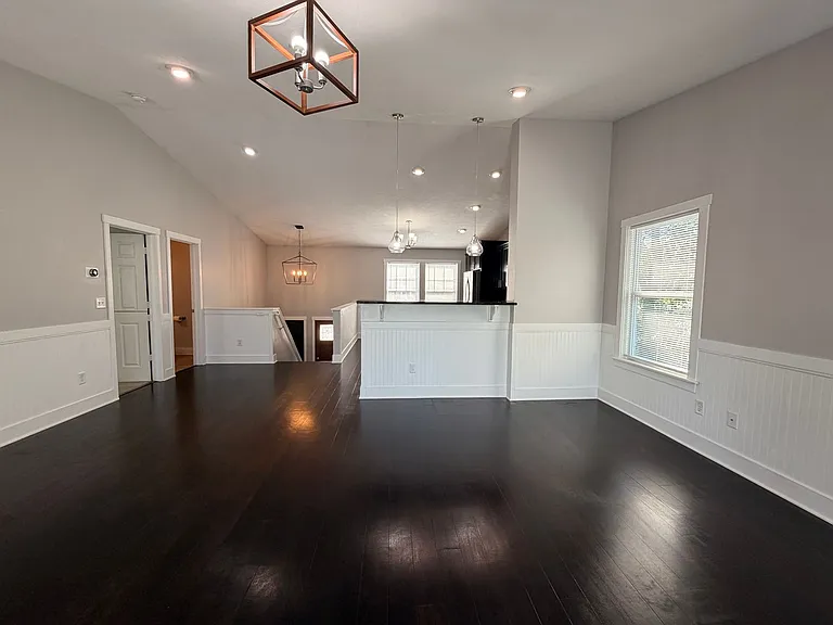 1627 Hamlet Dr SE — Photo 14