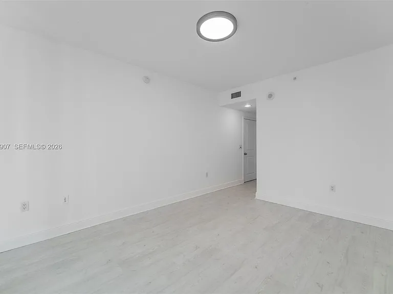 1250 S Miami Ave #1906 — Photo 5