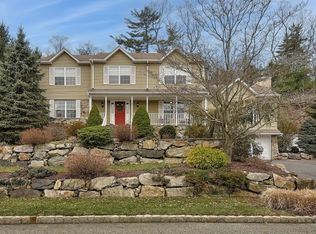 83 Continental Rd, West Milford, NJ 07480
