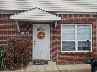 1861 Winfield Park Dr, Greenfield, IN 46140