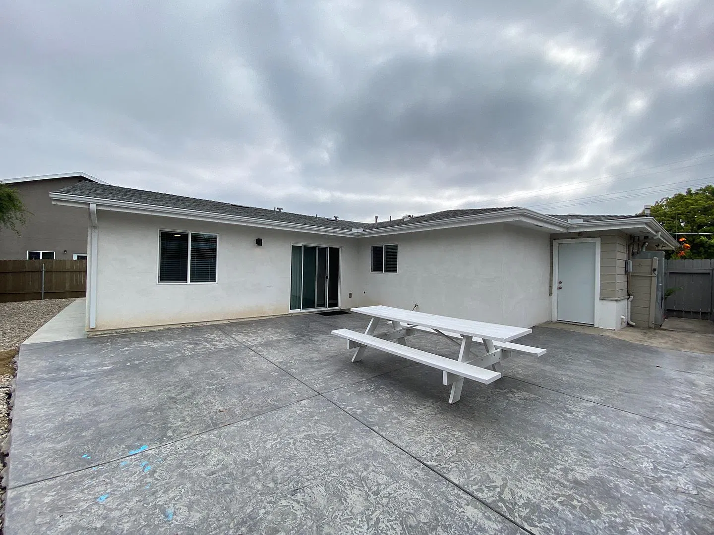 5BD/2BA, Private Yard, Close to Campus!! — Photo 1