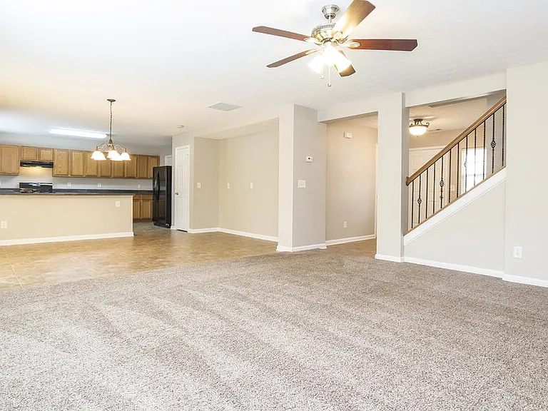 130 Sugar Berry Pl — Photo 3