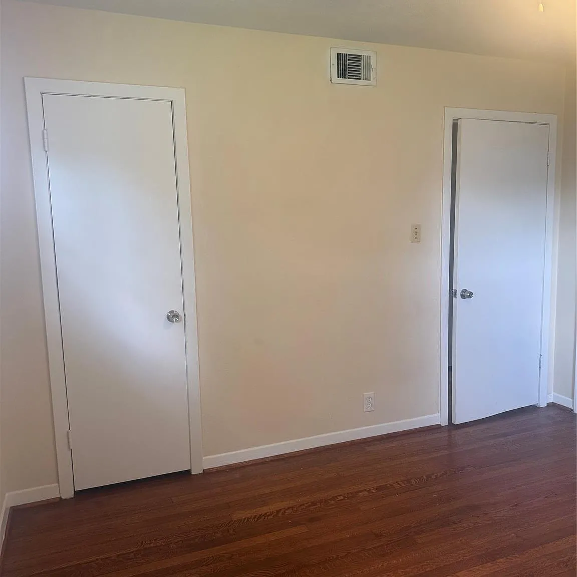 3 bed, 2.0 bath, 1916 sqft, $1,900 — Photo 4