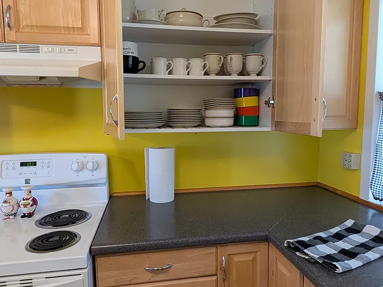 215 W Cass St — Photo 15