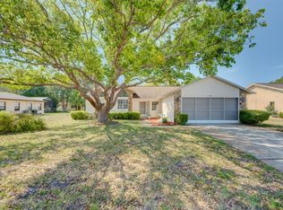 9025 Heather Blvd, Weeki Wachee, FL 34613