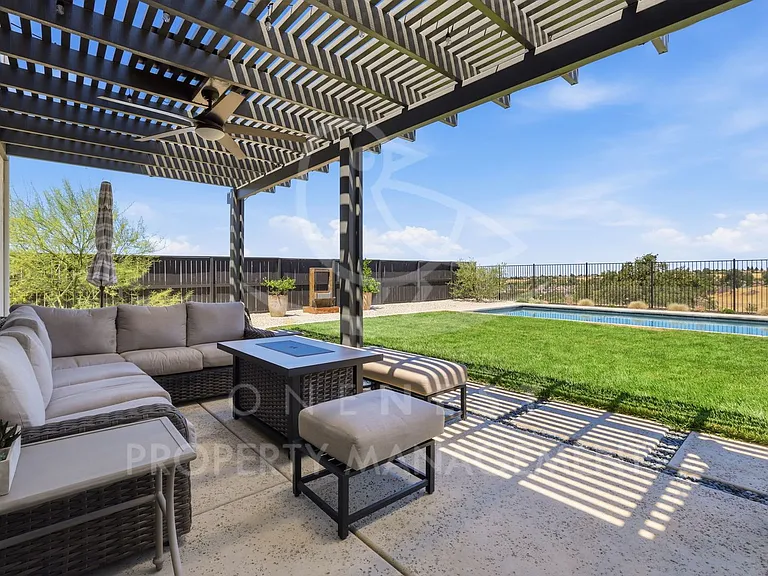 2532 Eastridge Dr — Photo 23