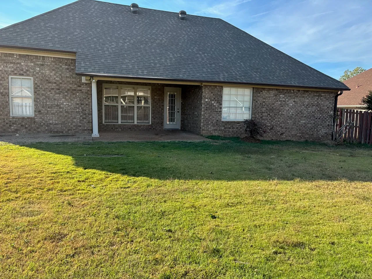 4 bed, 2192 sqft, $2,200 — Photo 3