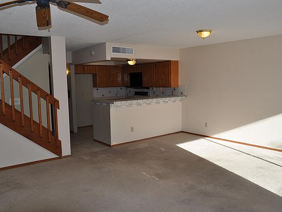5th image of 710 N Resler Dr APT B