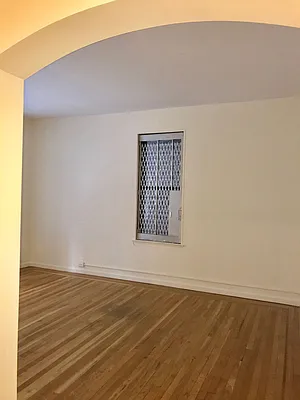 Rented by Elbe Real Estate Inc | media 24