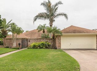 7713 Beluche Dr, Galveston, TX 77551