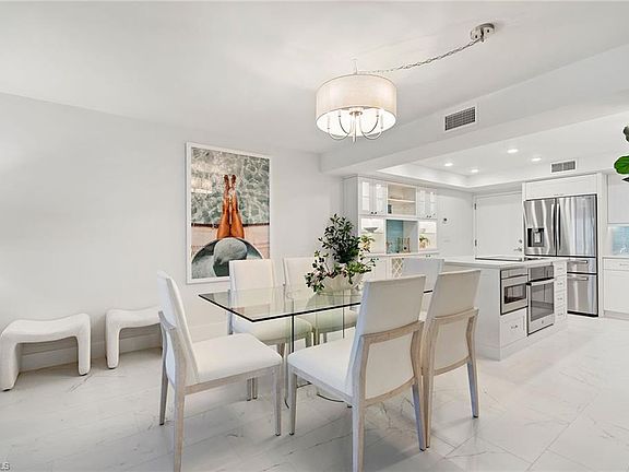 5th image of 1919 Gulf Shore BLVD N #101