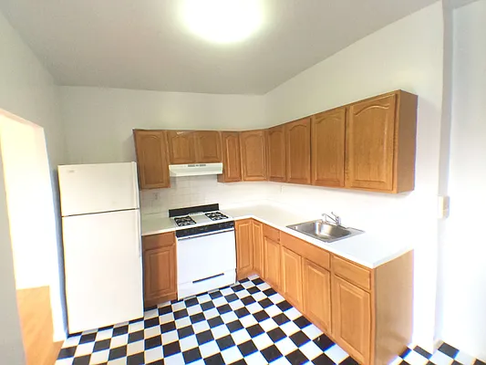 Rented by Kamgirsons & Company, Inc. | media 10