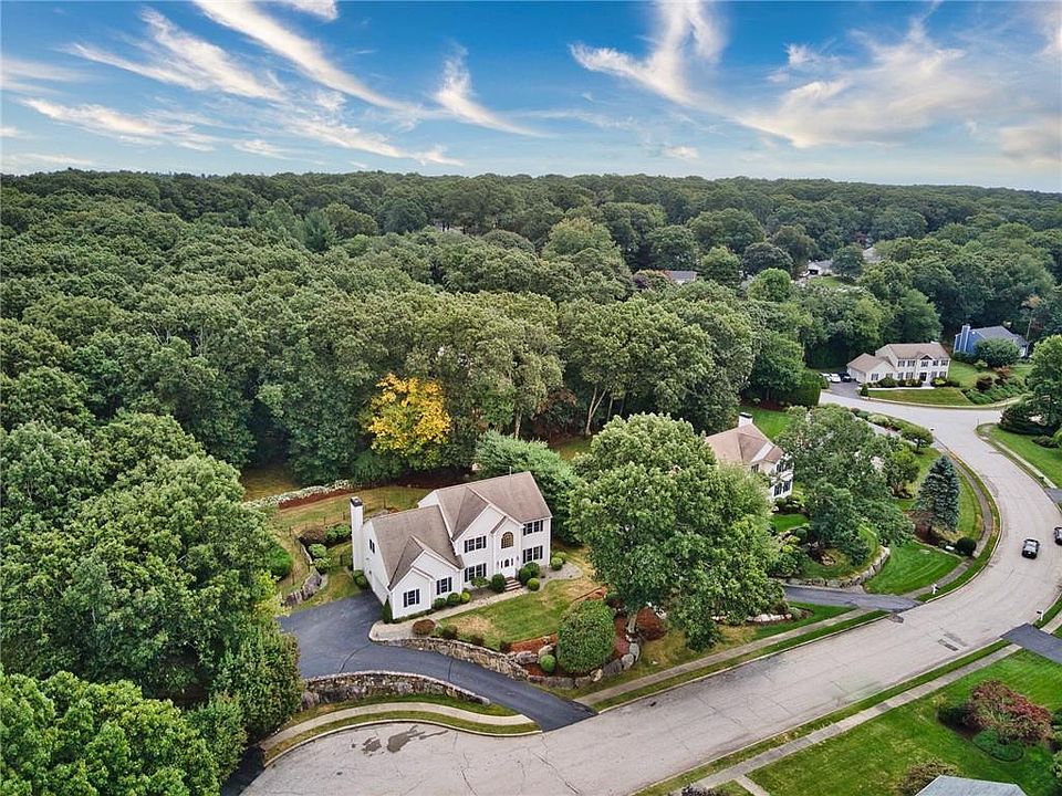 16 Lisa Marie Cir, Warwick, RI 02886 Zillow