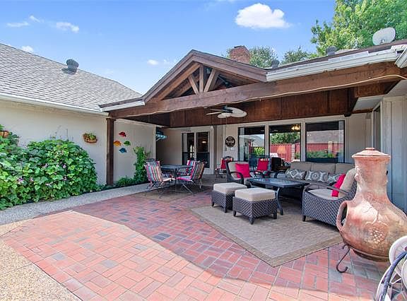 2nd image of 2529 Cobre Valle Ln