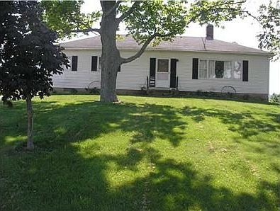 2nd image of 2636 Burg St