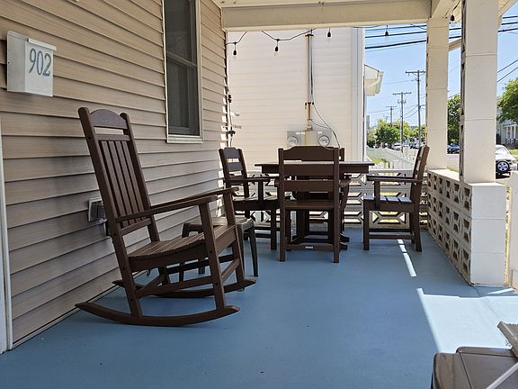 2nd image of 902 A St