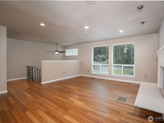 5th image of 13924 55th Avenue NW