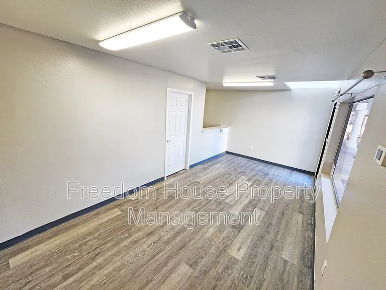 311 S Frontage Rd #104 — Photo 15