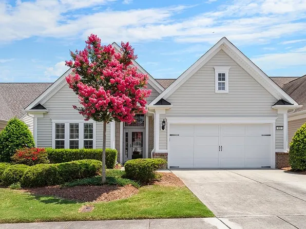 801 Blackfriars Loop, Cary, NC 27519