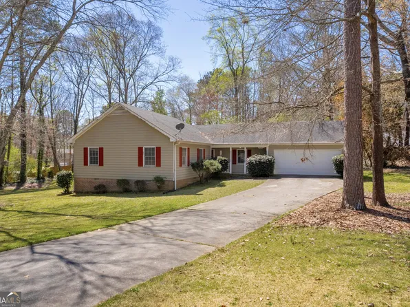 2073 Lou Ct, Grayson, GA 30017