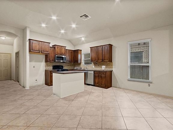 3rd image of 7447 Durango Creek Dr