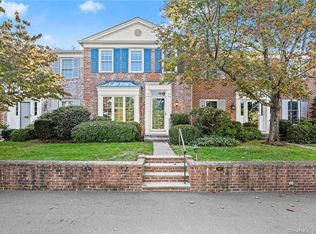 312 Elm St APT 47, New Canaan, CT 06840