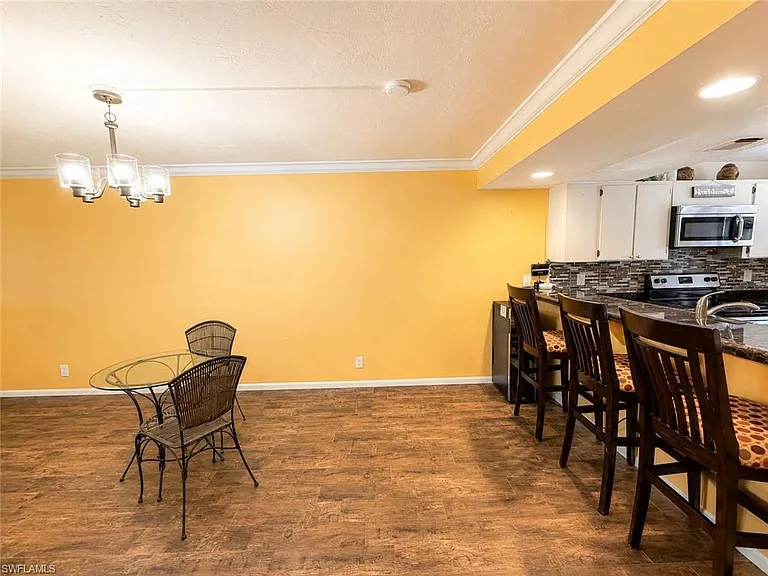 4000 Ice Castle Way #5 — Photo 12