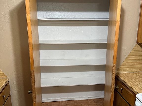 5th image of 2704-2706 Shoreridge Ave #2704