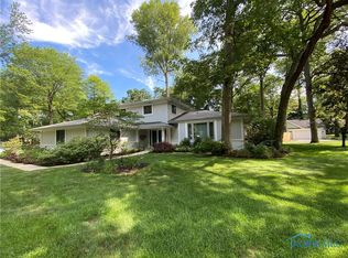 7138 Chambersburg Dr, Sylvania, OH 43560