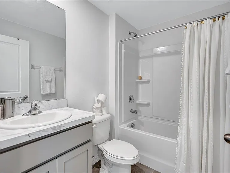 7601 Rosewood Garden Loop — Photo 20