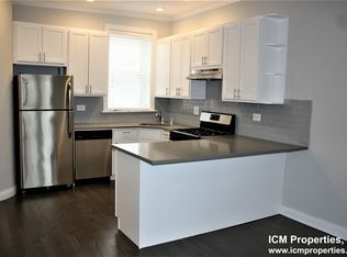 3848 N Southport Ave #3, Chicago, IL 60613